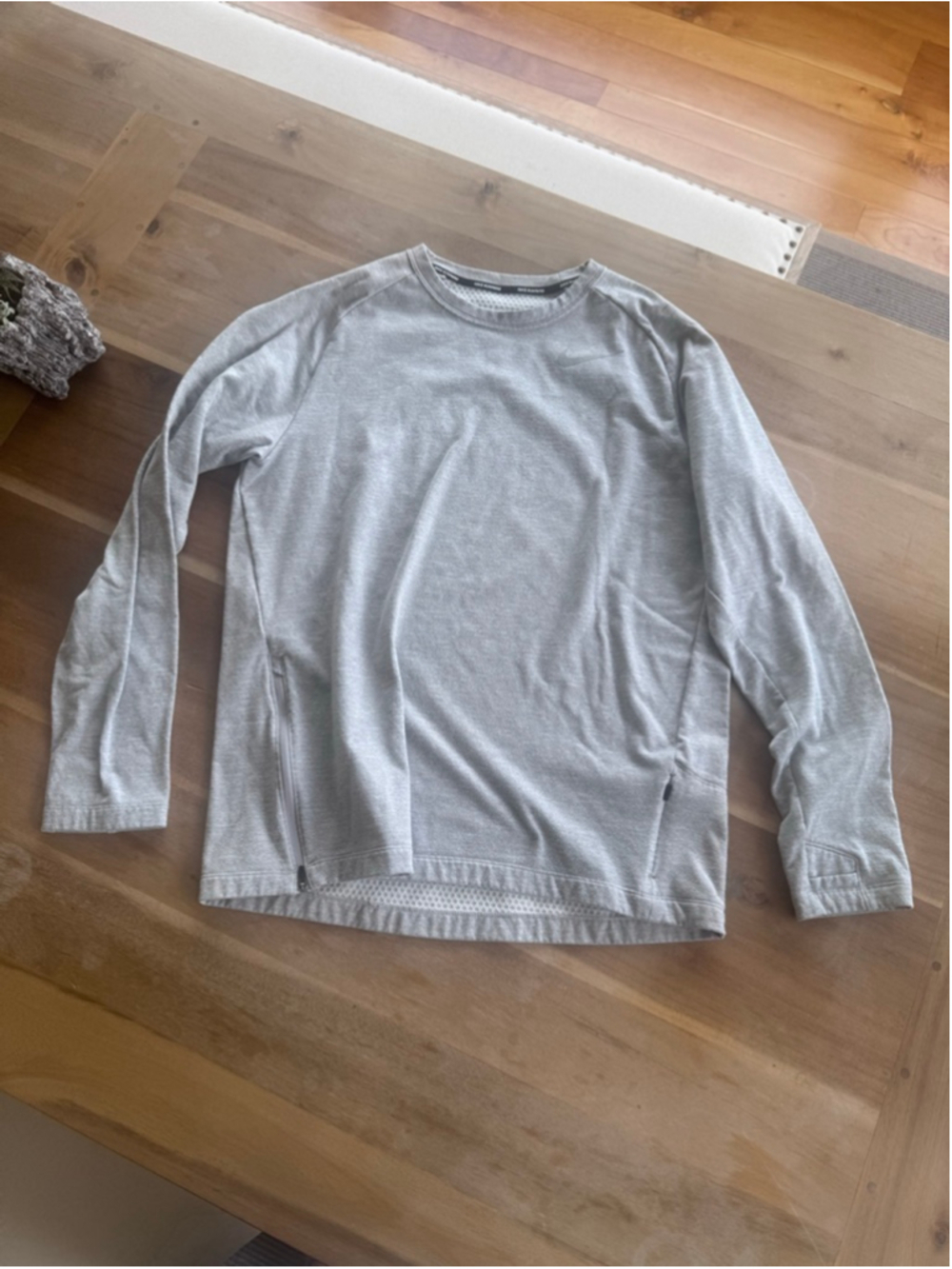 Men's Nike Gray Long Sleeve Running Tee L with Black Accents